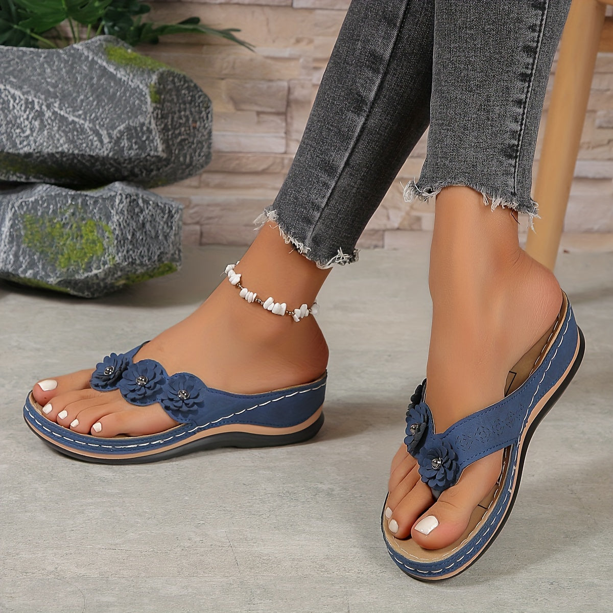 Women’s Orthopedic Slip-On Sandals with Cushioned Insole and Supportive Fit