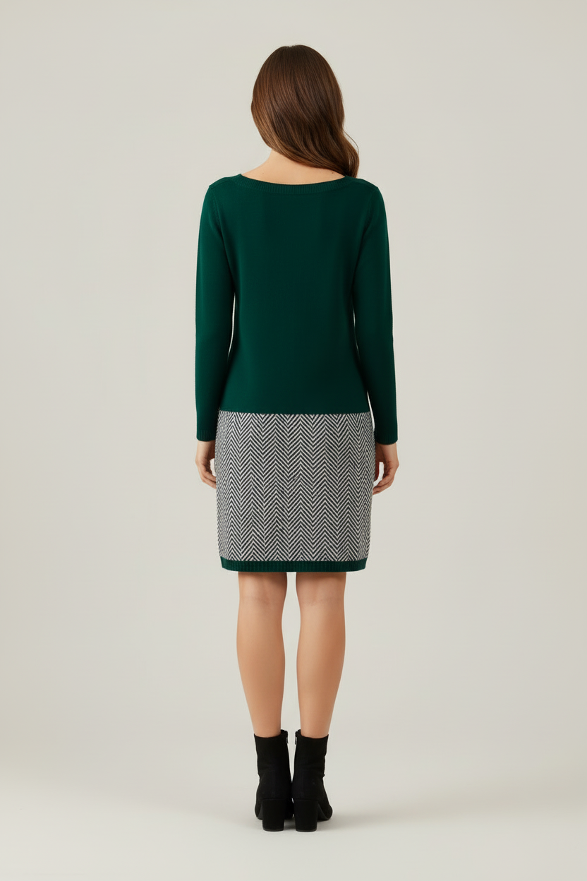 Short Dress with Long Sleeves and Patterned Hem