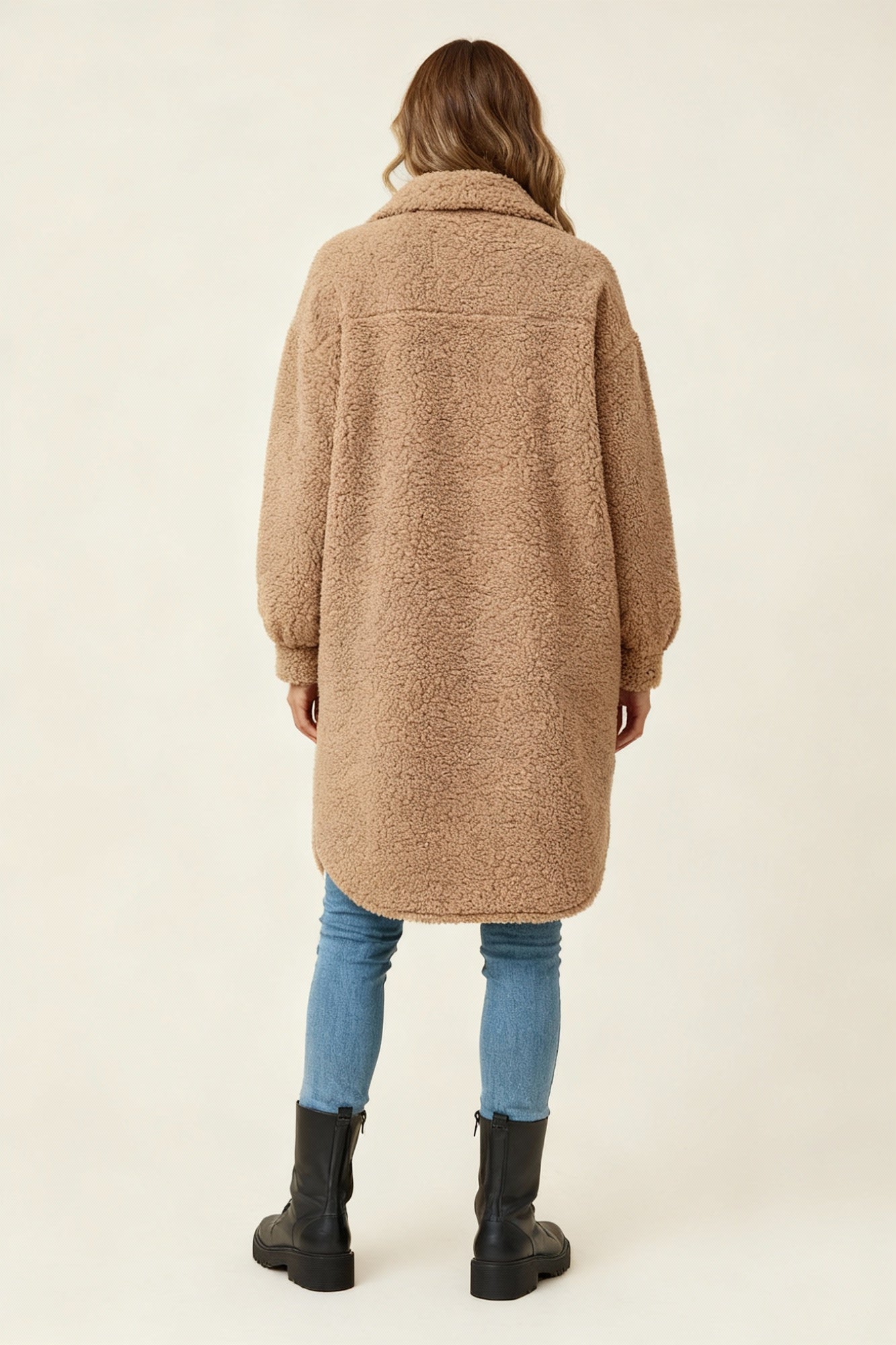 Oversized Sherpa Coat Women with Classic Details