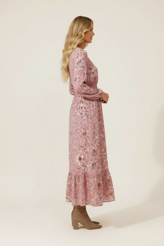 Sommerkjole med Samlet Talje og Blomsterdesign