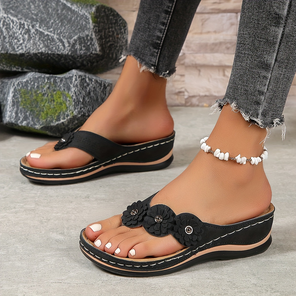 Women’s Orthopedic Slip-On Sandals with Cushioned Insole and Supportive Fit